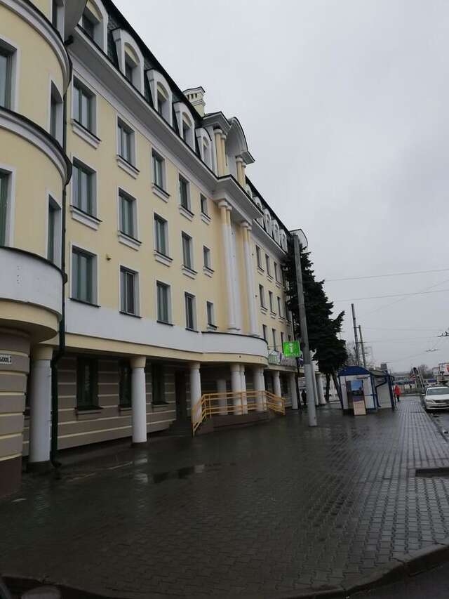 Апартаменты квартира с 3 спальнями в центре Брест-25